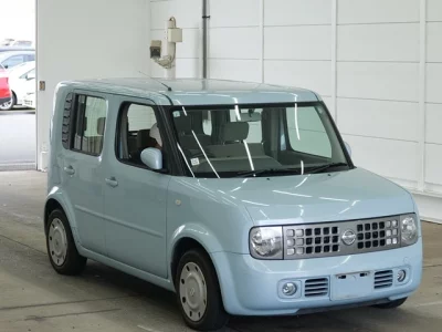Nissan CUBE  с аукциона в Японии