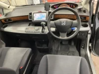 Honda FREED лот № 2260 оценка 4  с аукциона в Японии 4