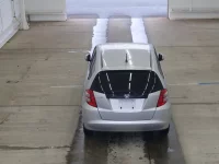 Honda FIT лот № 2236 оценка 4.5  с аукциона в Японии 2