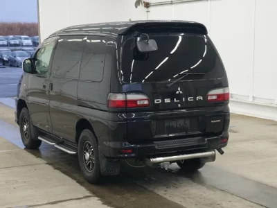 Mitsubishi DELICA