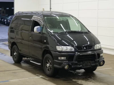 Mitsubishi DELICA