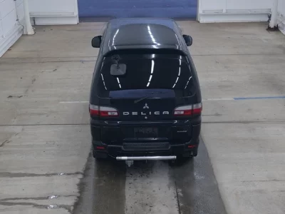 Mitsubishi DELICA