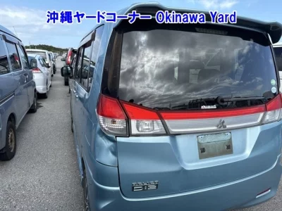 Mitsubishi DELICA D2