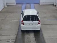 Honda FIT лот № 2305 оценка 3.5  с аукциона в Японии 2