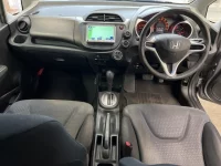 Honda FIT лот № 2310 оценка 3.5  с аукциона в Японии 4