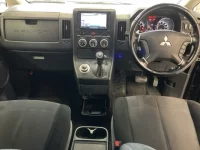 Mitsubishi DELICA D5 лот № 2266 оценка 3.5  с аукциона в Японии 4