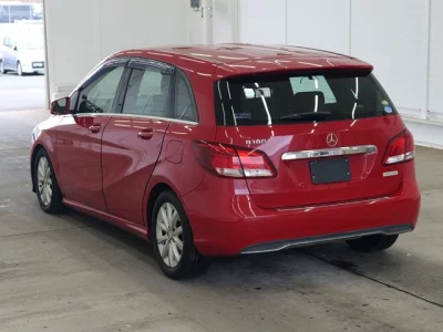 Mercedes-Benz B CLASS