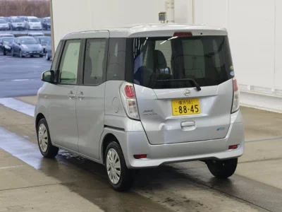 Nissan DAYZ ROOX  с аукциона в Японии