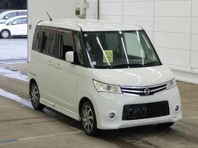 Nissan ROOX  с аукциона в Японии