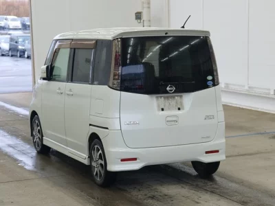 Nissan ROOX  с аукциона в Японии