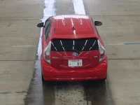 Toyota AQUA лот № 2205 оценка 3.5  с аукциона в Японии 2