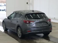 Mazda AXELA лот № 2231 оценка 3.5  с аукциона в Японии 1