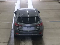 Mazda AXELA лот № 2231 оценка 3.5  с аукциона в Японии 2