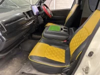 Toyota HIACE VAN лот № 2036 оценка 3  с аукциона в Японии 4