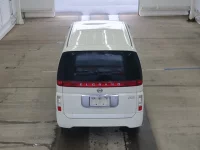 Nissan ELGRAND лот № 2228 оценка 3.5  с аукциона в Японии 2