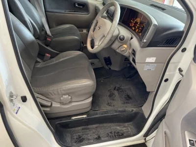 Nissan ELGRAND  с аукциона в Японии