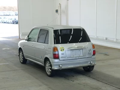 Daihatsu MIRA