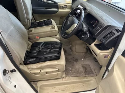 Nissan SERENA  с аукциона в Японии