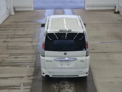 Nissan SERENA  с аукциона в Японии