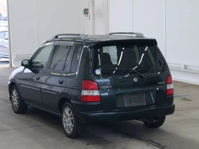 Mazda DEMIO  с аукциона в Японии