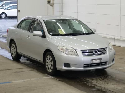 Toyota COROLLA AXIO  с аукциона в Японии