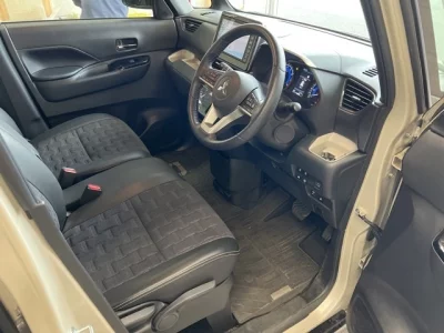 Mitsubishi DELICA MINI