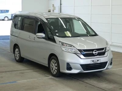Nissan SERENA  с аукциона в Японии