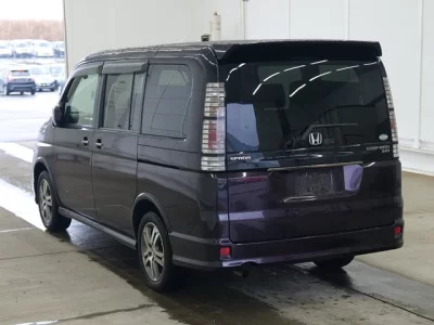 Honda STEP WAGON  с аукциона в Японии