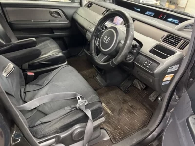 Honda STEP WAGON  с аукциона в Японии