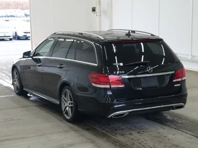 Mercedes-Benz E CLASS WAGON