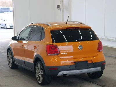 Volkswagen CROSS POLO