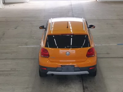 Volkswagen CROSS POLO