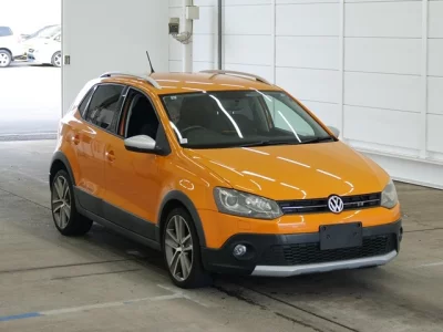 Volkswagen CROSS POLO