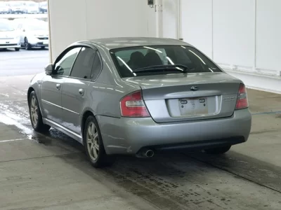 Subaru LEGACY B4