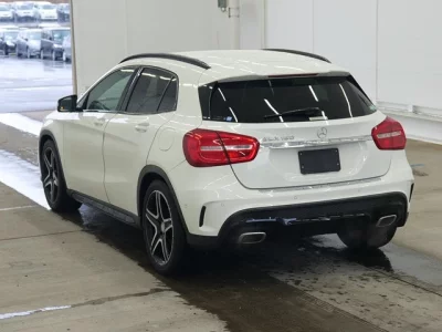 Mercedes-Benz GLA CLASS