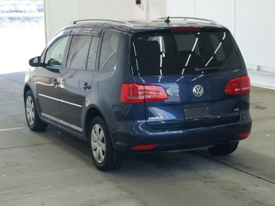Volkswagen GOLF TOURAN