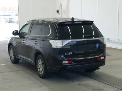 Mitsubishi OUTLANDER PHEV