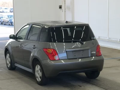 Toyota IST