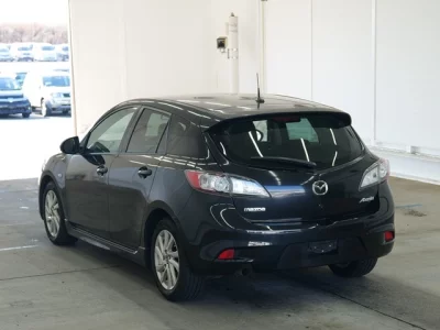 Mazda AXELA  с аукциона в Японии