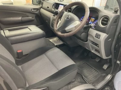 Nissan CARAVAN VAN