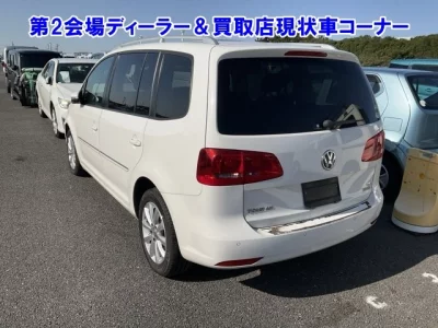 Volkswagen GOLF TOURAN