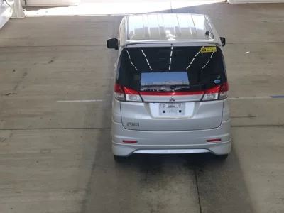 Mitsubishi DELICA D2