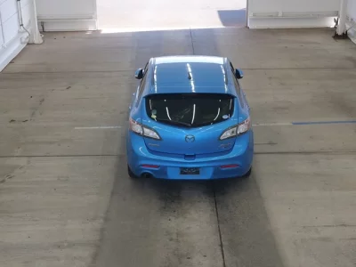 Mazda AXELA  с аукциона в Японии