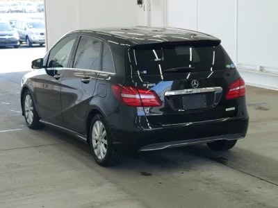 Mercedes-Benz B CLASS