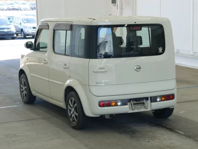 Nissan CUBE  с аукциона в Японии