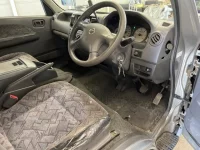 Nissan CARAVAN VAN лот № 2905 оценка 3.5  с аукциона в Японии 3