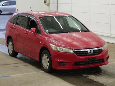 Honda STREAM  с аукциона в Японии