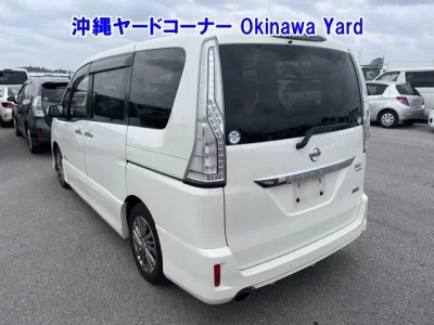 Nissan SERENA  с аукциона в Японии
