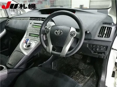Toyota PRIUS PHV