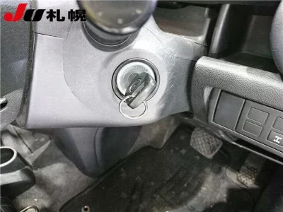 Mazda DEMIO  с аукциона в Японии